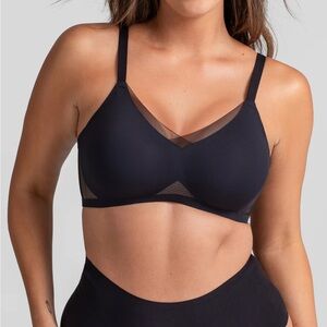 Honeylove Crossover Bra Runway 1X Lift Wear Black Plus Sized Wireless Support